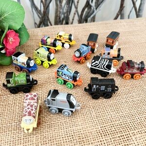 15 Thomas & Friends Toy Train Minis